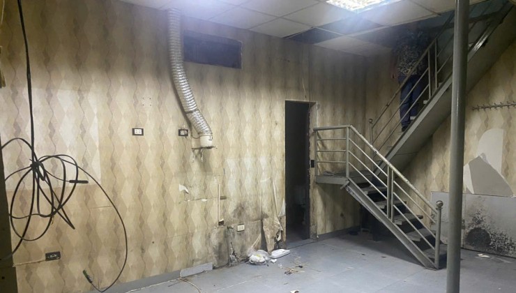 Cho thuê MBKD hàng ăn uống, Cà Phê MP Đặng Văn Ngữ   60 m2 - 2 tầng- Mt 3,5 m - Giá 18 Triệu (CTL)